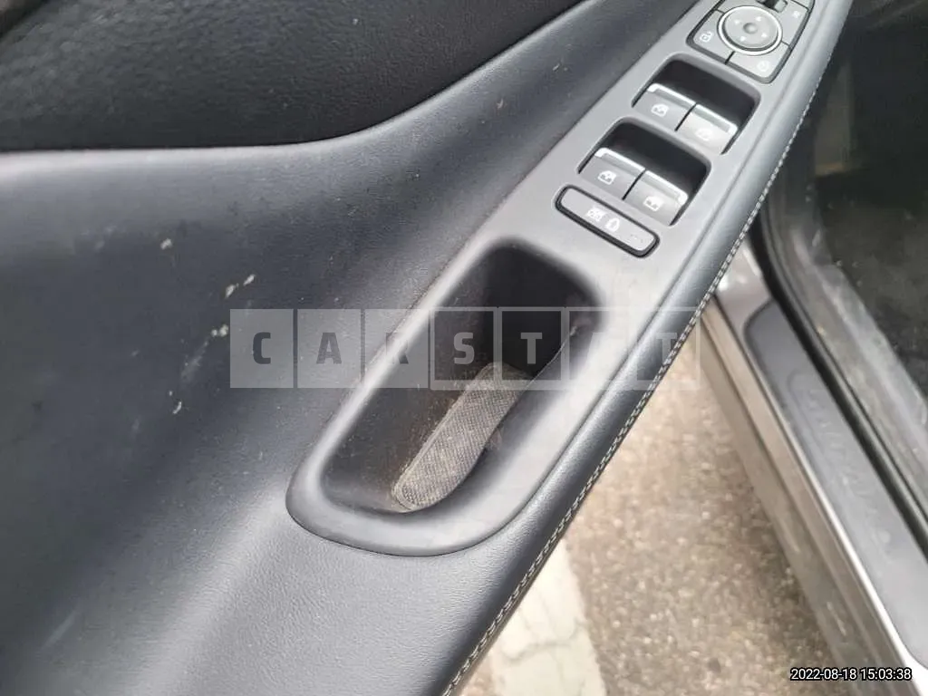 Photo 2 of 20: 2020 Hyundai Santa Fe, VIN KMHS381ABLU259470 — Korean insurance auction