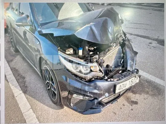 Photo 2 of 31: 2019 Kia K5, VIN KNAGX411BKA281336 — Korean insurance auction