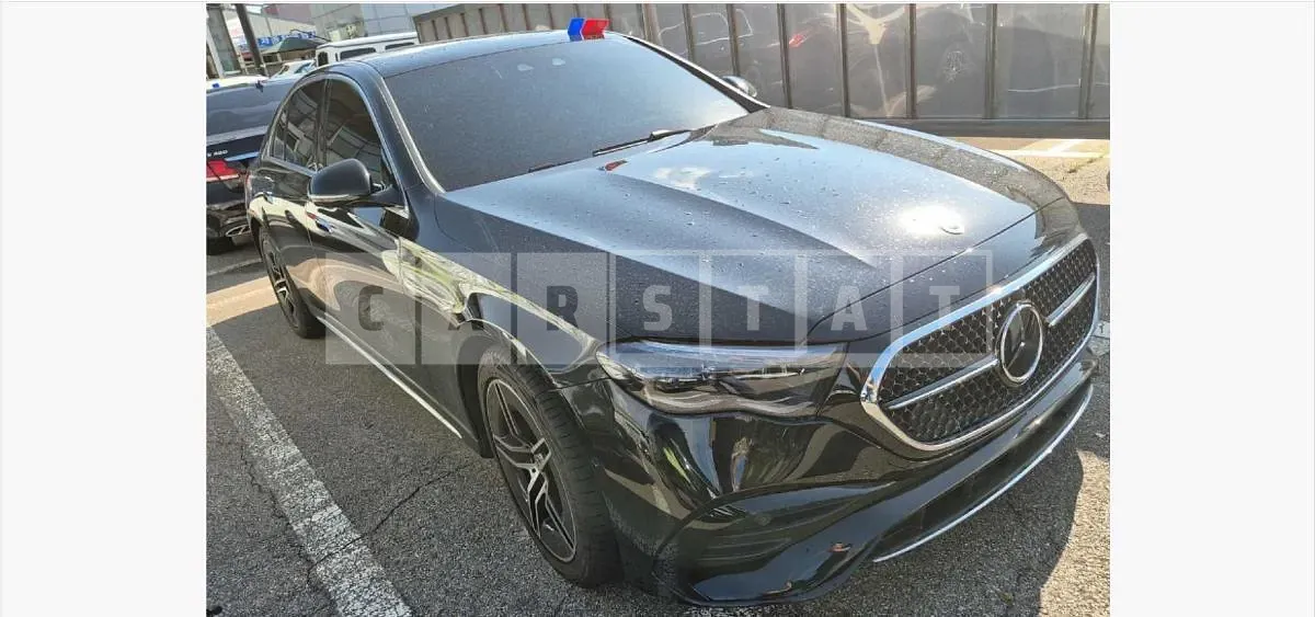 Photo 2 of 20: 2025 Mercedes-Benz E 300 4Matic — Korean insurance auction