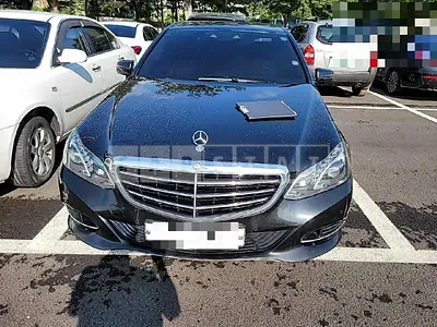 Photo 1 of 3: 2014 Mercedes-Benz Sandsbenz E300 — Korean insurance auction