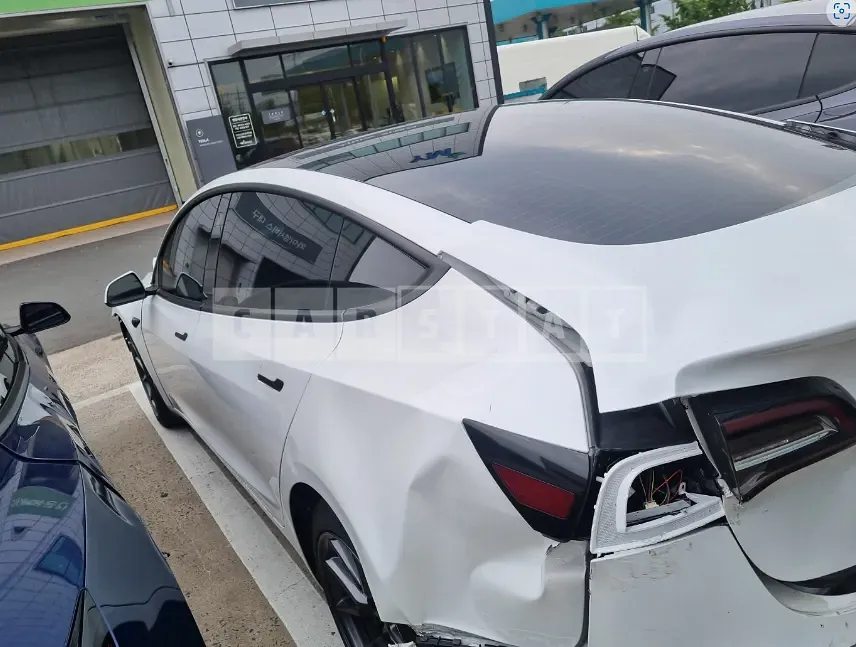 Photo 2 of 6: 2022 Tesla Model 3 Long Range — Korean insurance auction