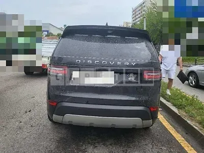 Photo 1 of 20: 2017 Land Rover Range Rover Discovery SD4, VIN SALRA2BN2HA029796 — Korean insurance auction