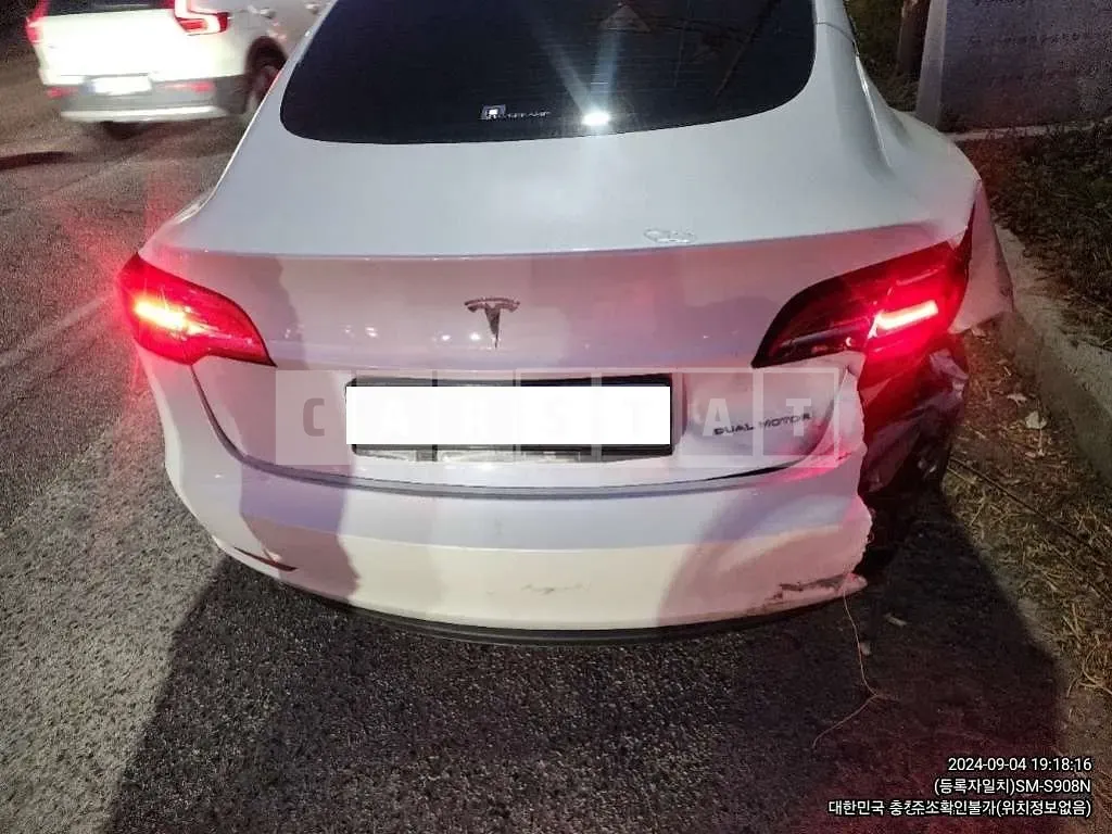 Photo 2 of 5: 2021 Tesla Model 3 Long Range — Korean insurance auction
