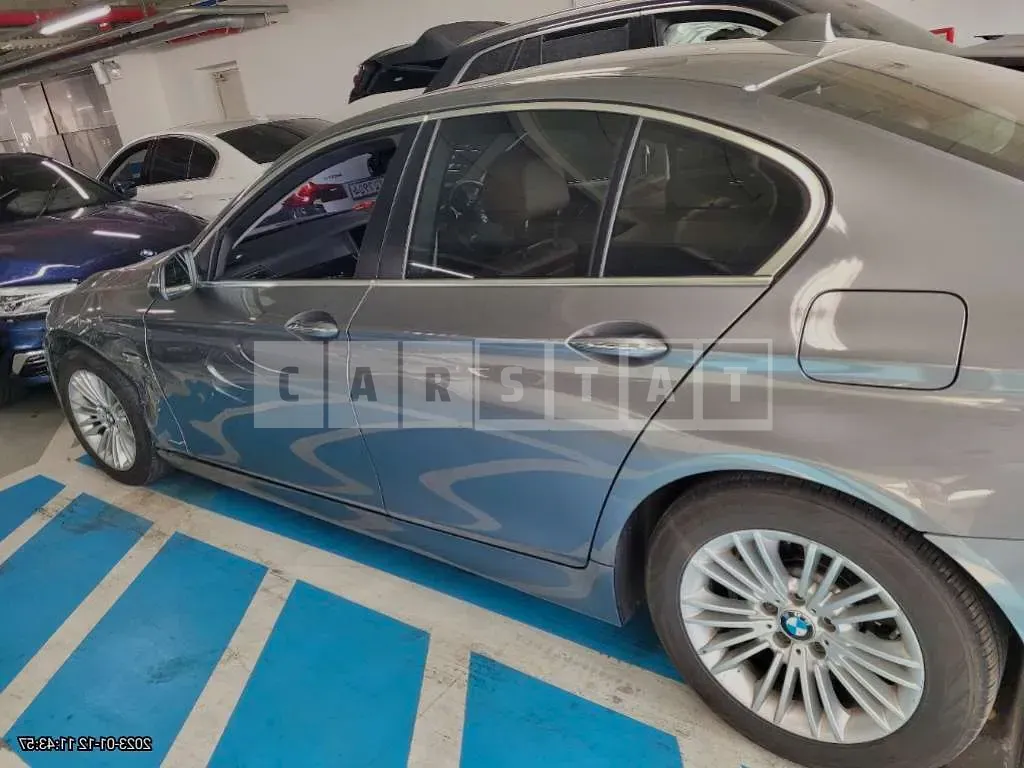 Photo 2 of 4: 2015 BMW 520d, VIN WBA5E5100FG055094 — Korean insurance auction