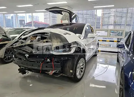 Photo 2 of 44: 2020 Tesla Model X, VIN 5YJXCAE26LF292507 — Korean insurance auction