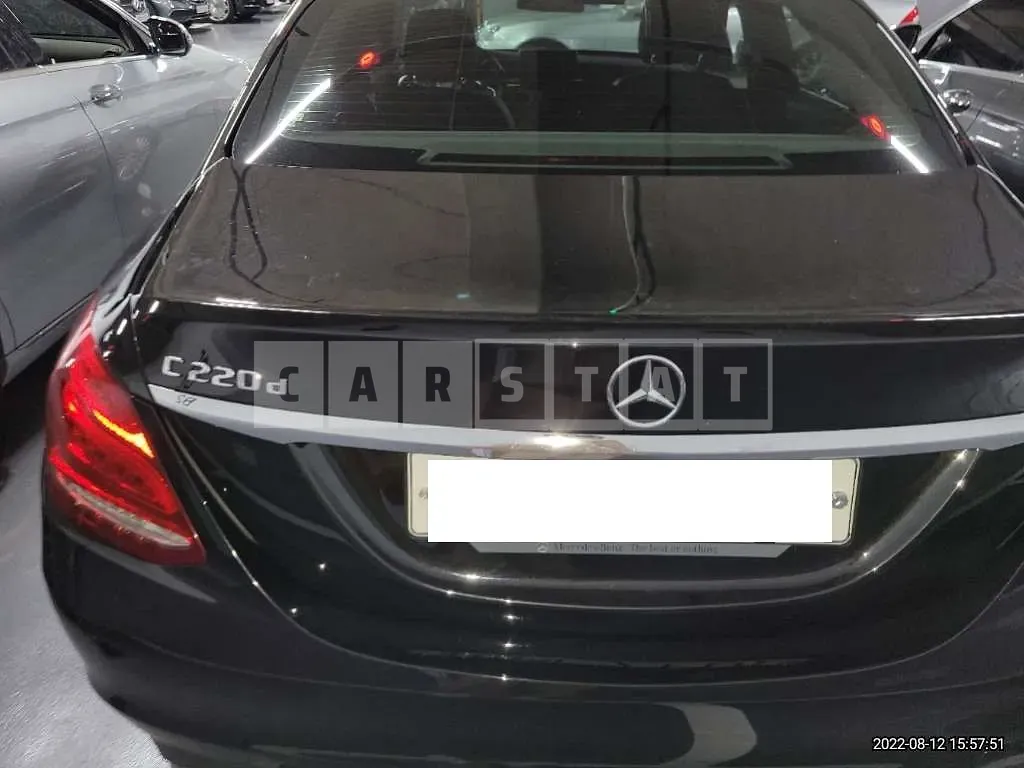 Photo 2 of 15: 2017 Mercedes-Benz C 220d, VIN WDDWF0EB4HR251507 — Korean insurance auction