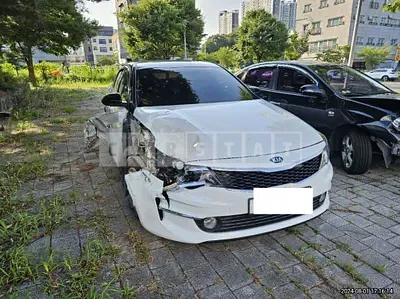 Photo 1 of 26: 2017 Kia K5 — Korean insurance auction