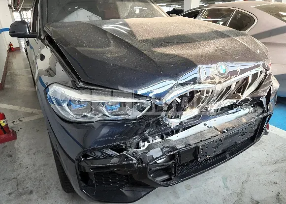 Photo 2 of 6: 2022 BMW X5 xDrive 30d, VIN WBAJU8108N9K85097 — Korean insurance auction