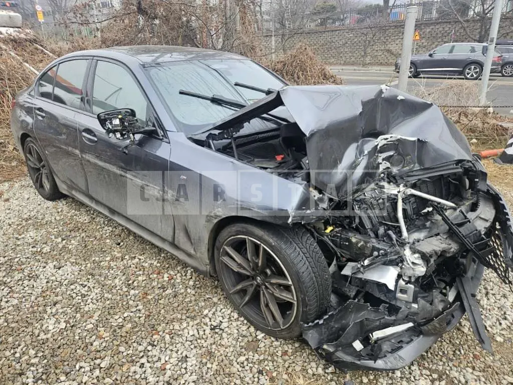 Photo 2 of 10: 2021 BMW M340i — Korean insurance auction