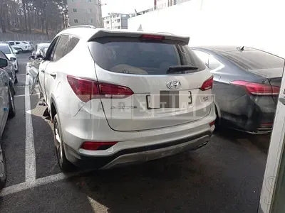 Photo 1 of 19: 2016 Hyundai Santa Fe 2.0, VIN KMHSW81UBGU698967 — Korean insurance auction