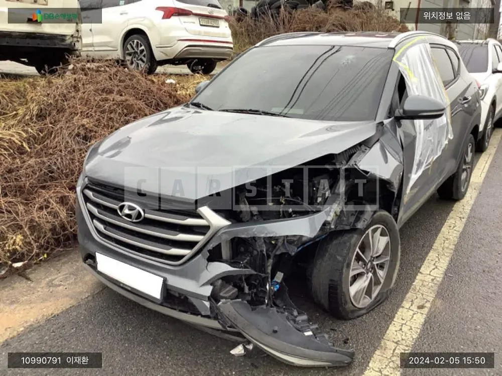 Photo 2 of 11: 2017 Hyundai Tucson, VIN KMHJ381ABJU621253 — Korean insurance auction
