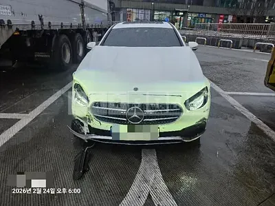 Photo 1 of 11: 2023 Mercedes-Benz E250 — Korean insurance auction