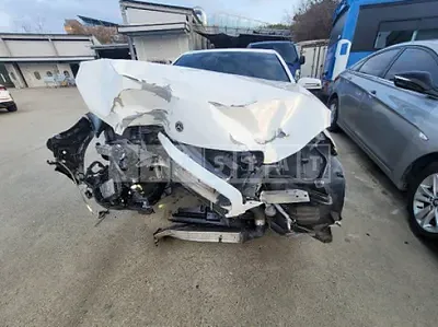 Photo 1 of 28: 2016 Mercedes-Benz E220 BlueTec — Korean insurance auction