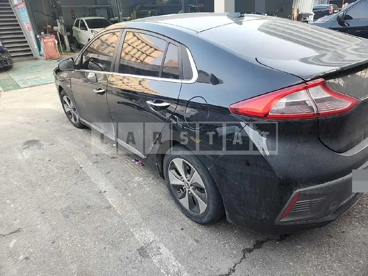 Photo 2 of 14: 2017 Hyundai IONIQ Electric — Korean insurance auction