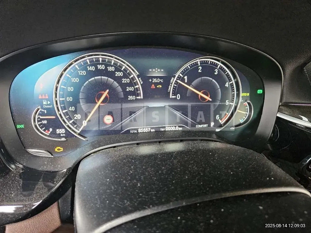 Photo 2 of 13: 2018 BMW 530d Luxury WLTP — Korean insurance auction