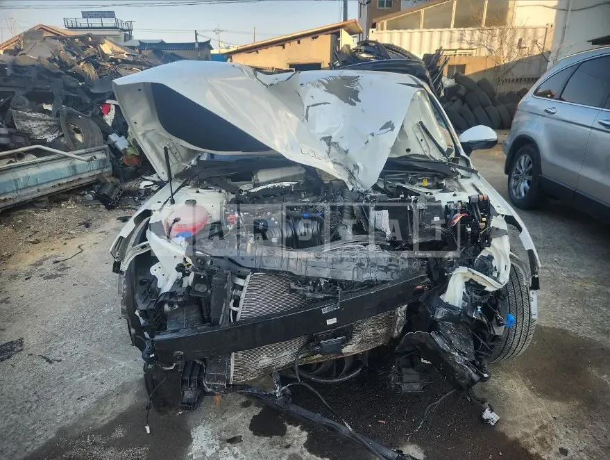 Photo 2 of 6: 2022 Kia K5 — Korean insurance auction