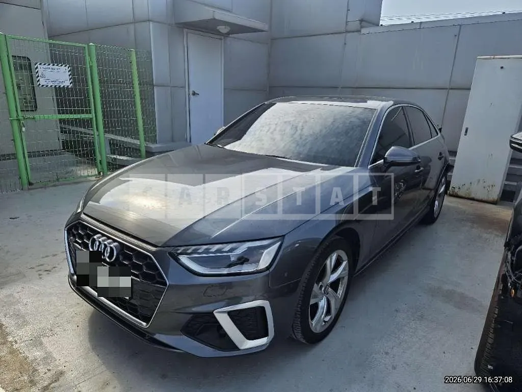 Photo 2 of 18: 2020 Audi A4 40 TFSI — Korean insurance auction