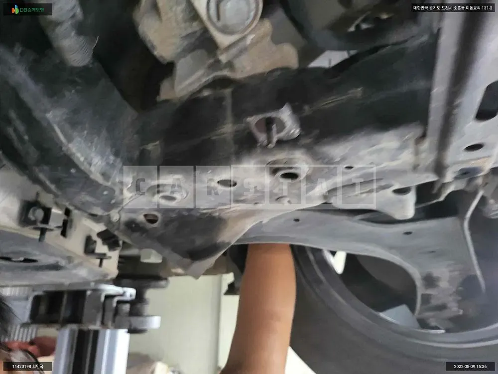 Photo 2 of 12: 2022 Hyundai IONIQ 5, VIN KMHKL81AFNU071023 — Korean insurance auction