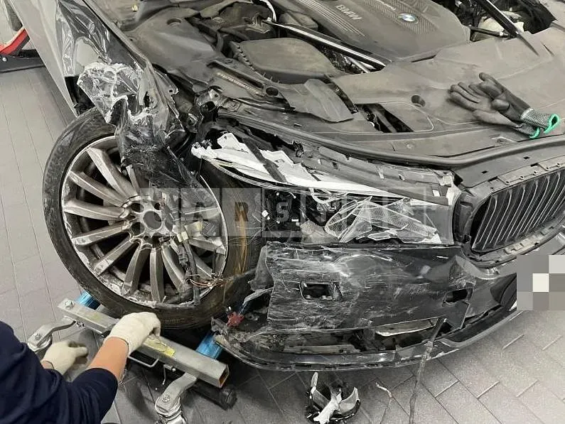 Photo 2 of 21: 2016 BMW 730Ld xDrive — Korean insurance auction