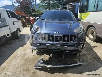 Photo 1 of 10: 2017 Kia Sportage 4WD — Korean insurance auction