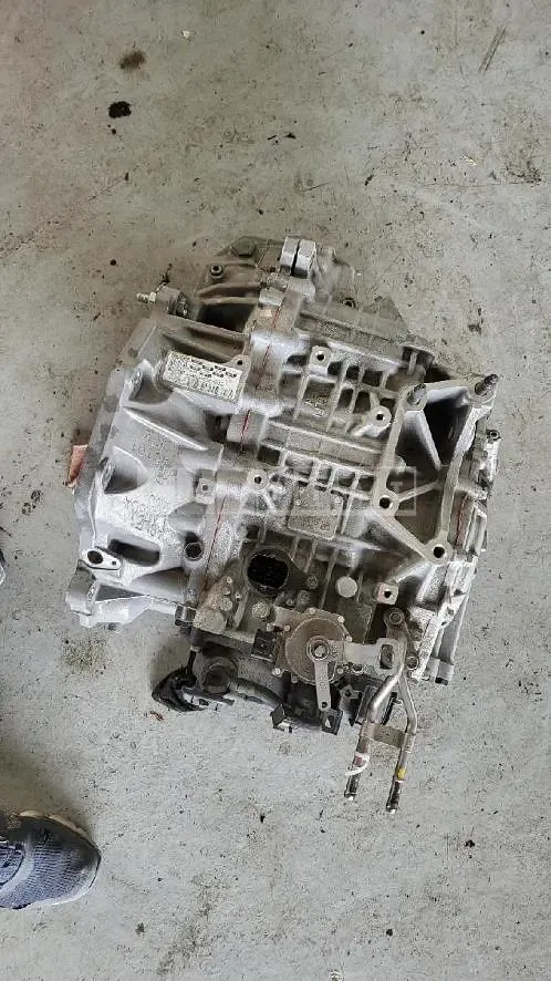 Photo 2 of 5: 2019 Kia (parts) Carnival High Limousine Mission — Korean insurance auction