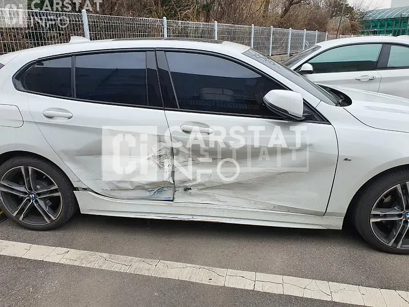 Photo 2 of 13: 2021 BMW 118d, VIN WBA7M9103M7J72068 — Korean insurance auction