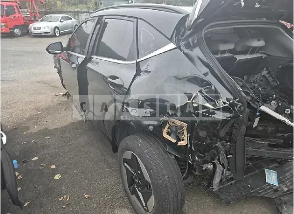 Photo 2 of 33: 2023 Hyundai Kona Electric — Korean insurance auction