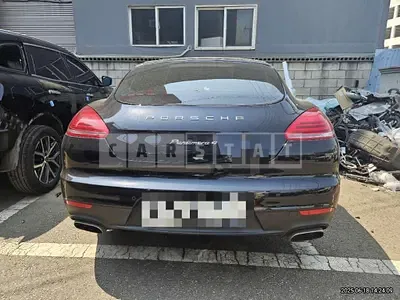 Photo 1 of 23: 2016 Porsche Panamera 4 — Korean insurance auction