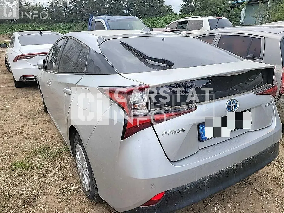 Photo 2 of 6: 2021 Toyota Tokto Yota Prius 2WD — Korean insurance auction