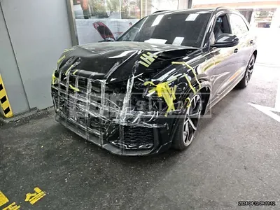2023 AUDI RS Q8
