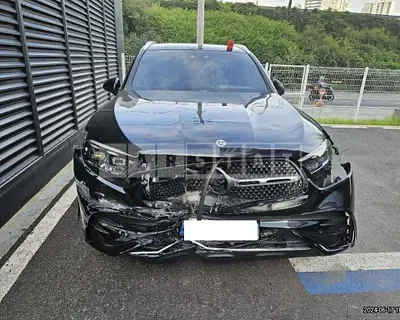 Photo 1 of 18: 2023 Mercedes-Benz GLC300 4Matic — Korean insurance auction