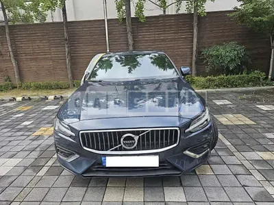 Photo 1 of 27: 2022 Volvo S60 B5, VIN 7JRZSL12DNG189106 — Korean insurance auction