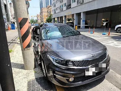 Photo 1 of 20: 2017 Kia K5 LPG, VIN KNAGS416BJA215540 — Korean insurance auction