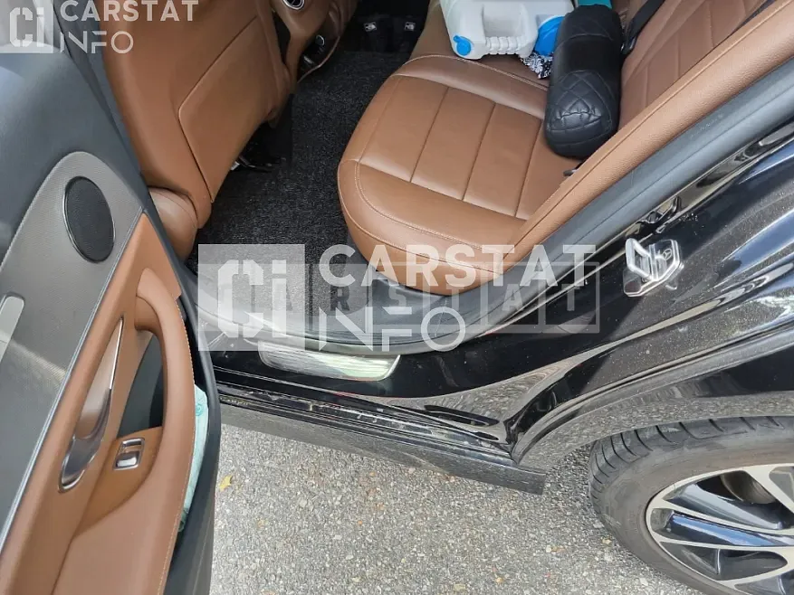 Photo 2 of 27: 2016 Mercedes-Benz Subsequent E220 d — Korean insurance auction