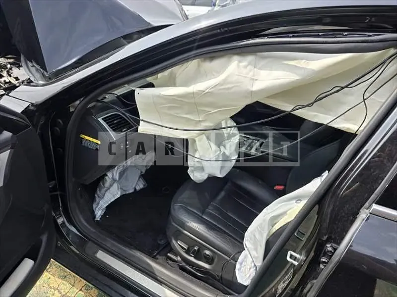 Photo 2 of 12: 2017 Genesis G80 3.3 — Korean insurance auction