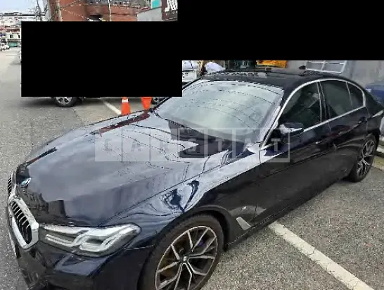 Photo 2 of 30: 2022 BMW 530i — Korean insurance auction