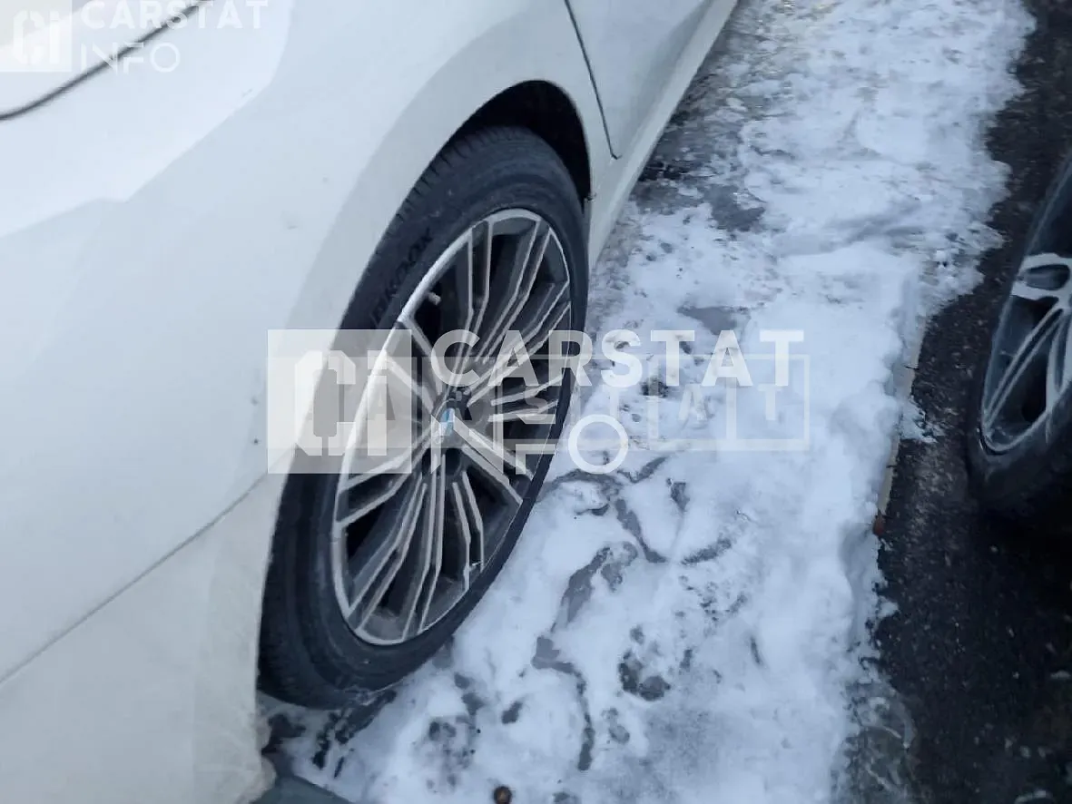 Photo 2 of 10: 2020 BMW 320i M Sport Package, VIN WBA5X5102LFK01085 — Korean insurance auction