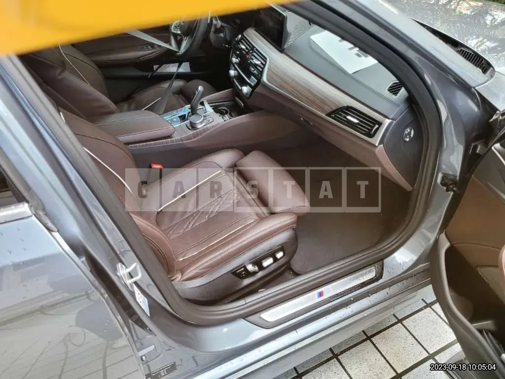 Photo 2 of 15: 2020 BMW 520d, VIN WBAJF3102LCE63747 — Korean insurance auction