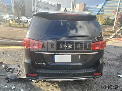 Photo 1 of 15: 2018 Kia Carnivals, VIN KNAME811BKS493086 — Korean insurance auction