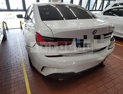 Photo 1 of 18: 2020 BMW 320i — Korean insurance auction