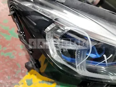 2022 (Parts) BMW 730d xDrive Light
