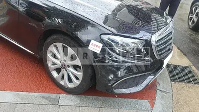 Photo 1 of 12: 2017 Mercedes-Benz E300 4Matic, VIN WDDZF4KB8JA315660 — Korean insurance auction