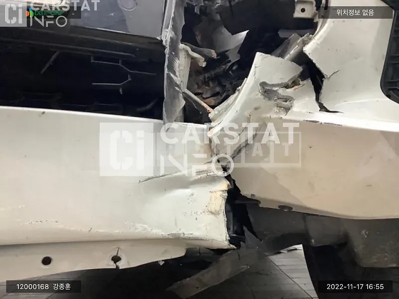Photo 2 of 15: 2020 BMW X5 xDrive 45e, VIN WBATA6109M9E66846 — Korean insurance auction