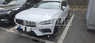Photo 1 of 20: 2022 Volvo S60B5 — Korean insurance auction