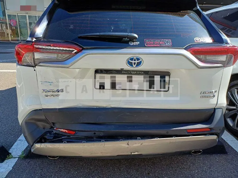Photo 2 of 13: 2022 Toyota RAV4 Hybrid AWD — Korean insurance auction