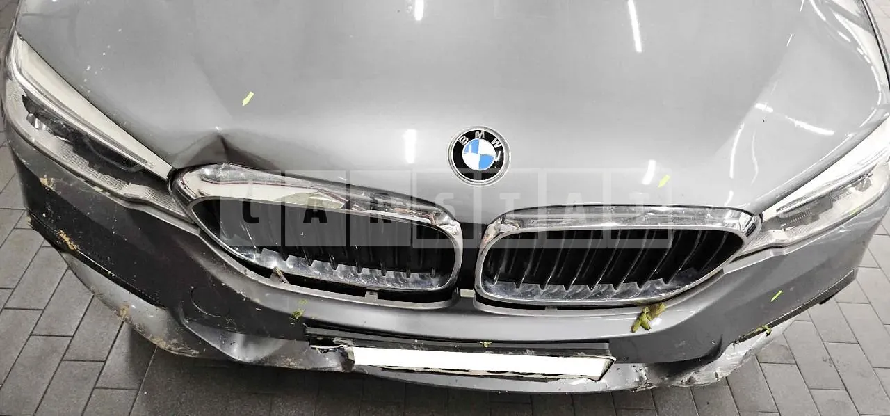 Photo 2 of 35: 2018 BMW 520d xDrive, VIN WBAJC5100JG861143 — Korean insurance auction