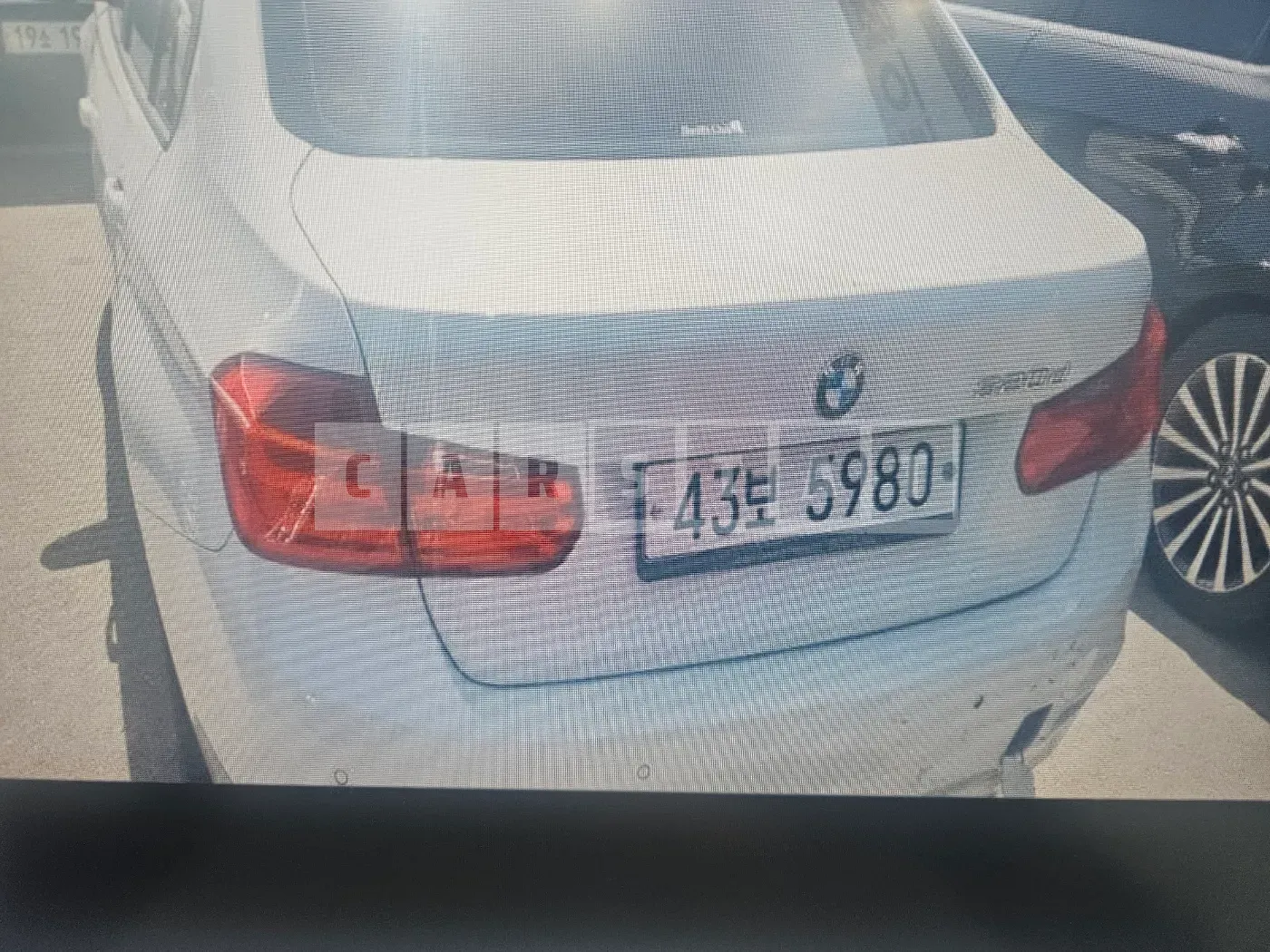 Photo 2 of 25: 2015 BMW 320d, VIN WBA3D310XFK471391 — Korean insurance auction