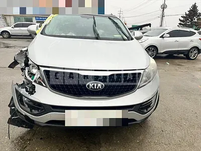 Photo 1 of 10: 2014 Kia Sportage R — Korean insurance auction