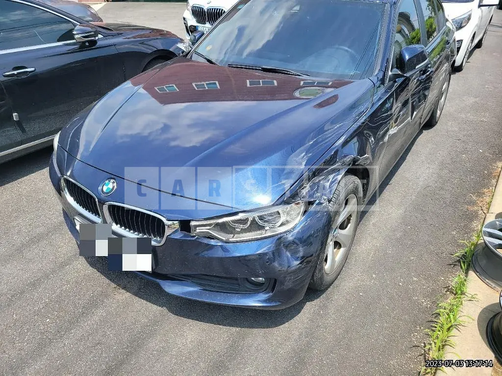 Photo 2 of 13: 2015 BMW 320d EfficientDynamics Edi, VIN WBA3E1103FF949502 — Korean insurance auction