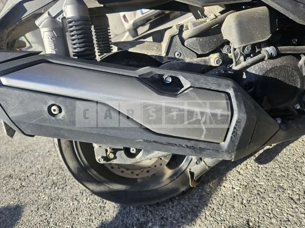 Photo 3 of 3: 2027 Honda (parts) (Two Wheel) ADV350 Muffler — Korean insurance auction